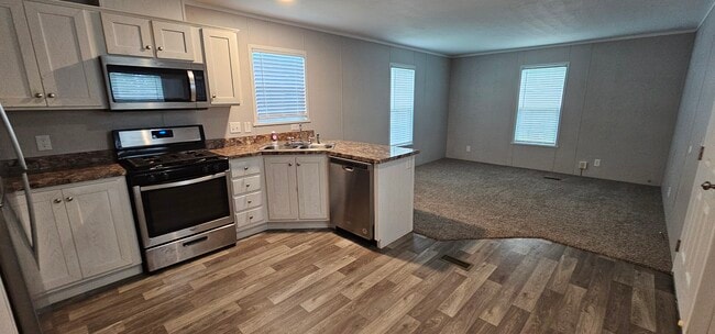 Primary Photo - 310 Mulberry