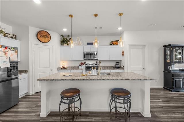 Building Photo - 4916 Knob Dr