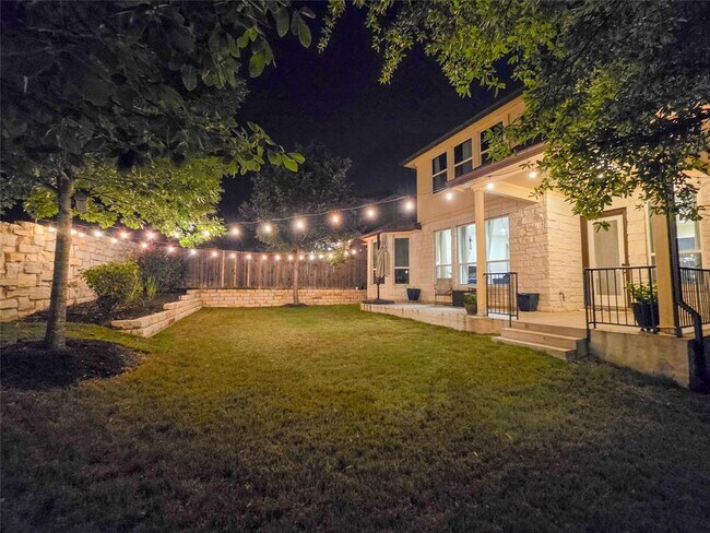 Building Photo - 6701 Serlio Dr