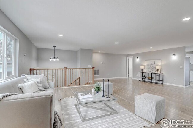 Building Photo - 4 Bedroom Single Family Home in Denver