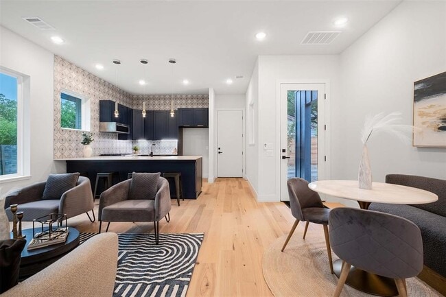 Building Photo - 4513 S 3rd St