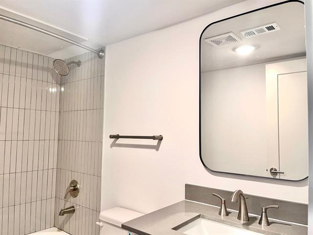 Building Photo - 125 E 8th St