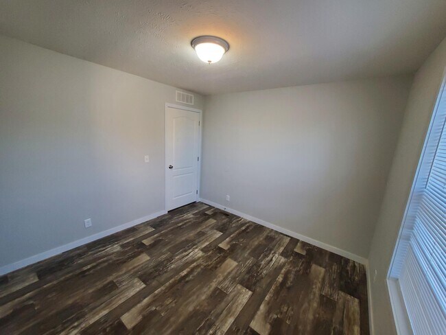 Building Photo - 25 Bluebird Hill Dr