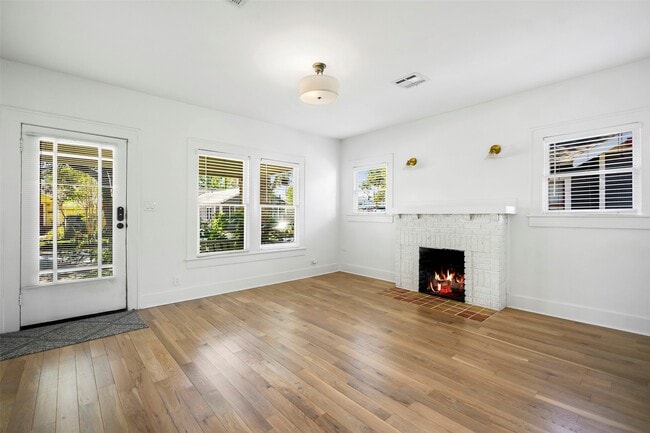 Building Photo - 1129 Euclid St