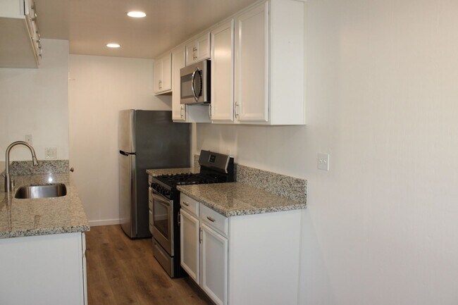 Building Photo - 233 Harding Blvd