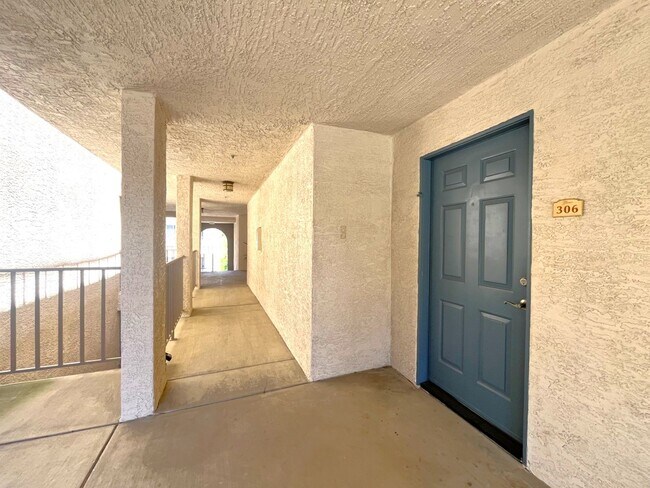 Building Photo - 1BR Condo with Private Balcony, Central A/C & Community Amenities in Corona