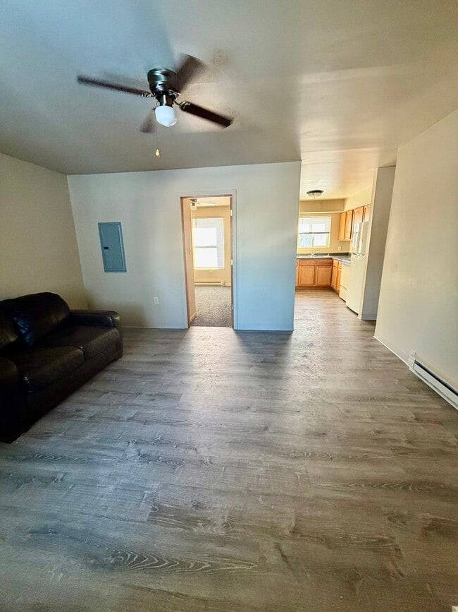 Building Photo - 25731 W Bridge St