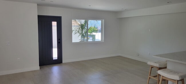 Family room area - 2515 Foothill Blvd