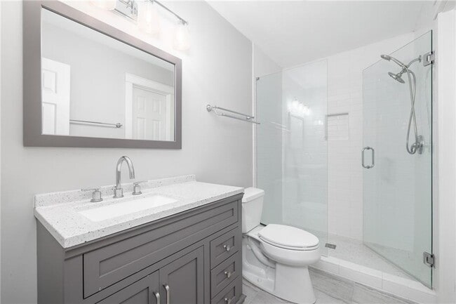 Building Photo - 4056 Coopers Hill Dr SE