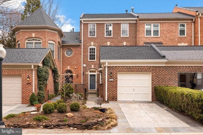 Primary Photo - 4049 Mansion Dr NW