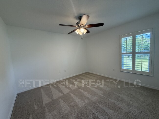 Building Photo - 16 Kalendar Ct