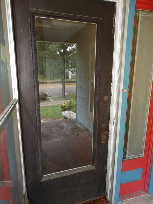 Building Photo - Welcome Home!