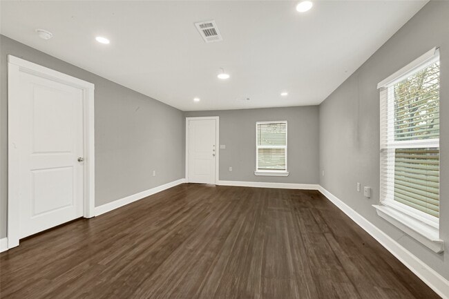 Building Photo - 7515 Laredo St