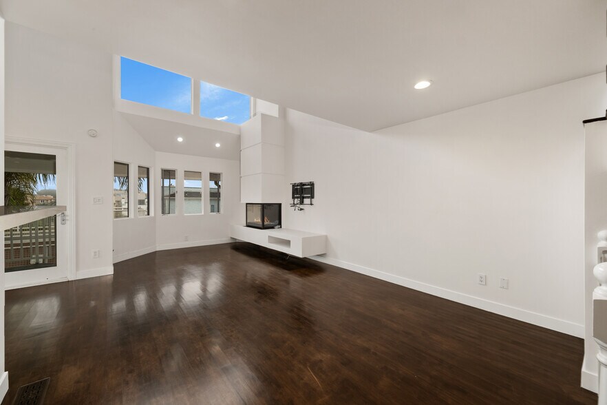 Building Photo - 24 Westwind St