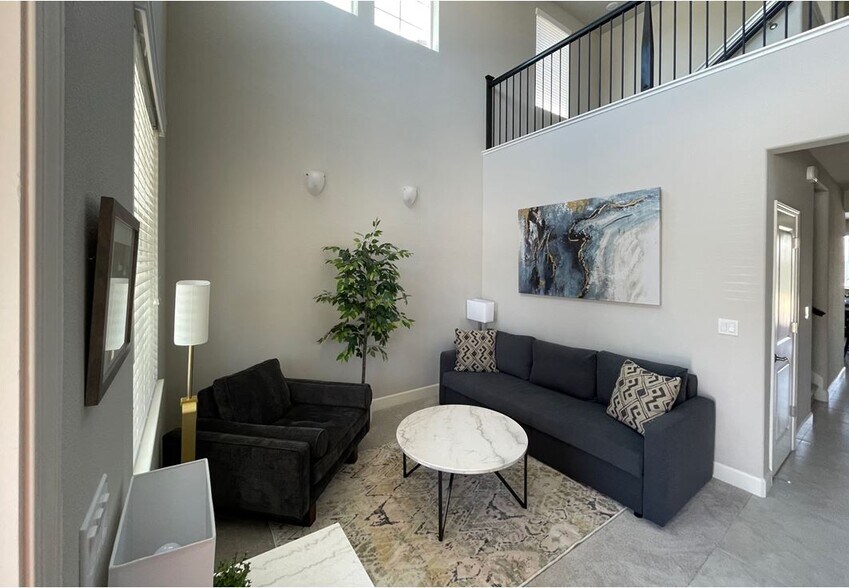 Building Photo - 6803 Rivaldo Dr