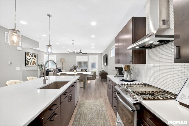 Building Photo - 9082 Delacorte St