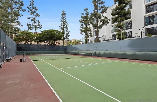 Building Photo - "Chic 1-Bedroom Oasis with Modern Elegance...