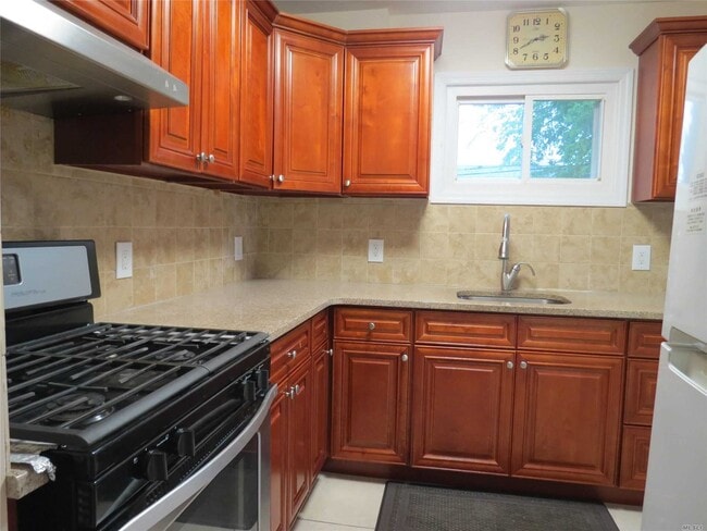 Building Photo - 79 Briarcliff Rd