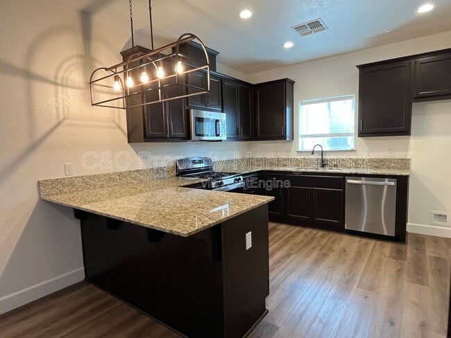 Building Photo - 5078 Palisade Ave