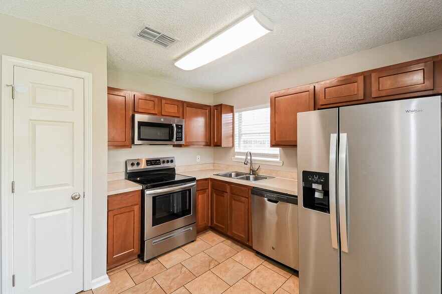 Building Photo - 2994 Quapaw Trail