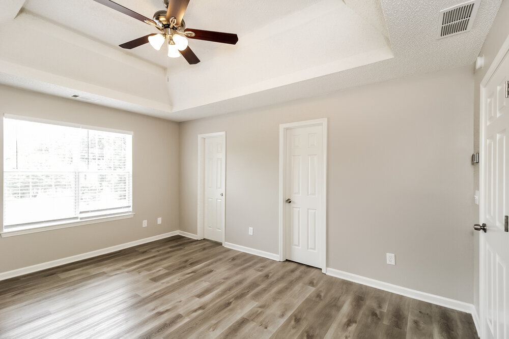 Building Photo - 202 Goldleaf Dr