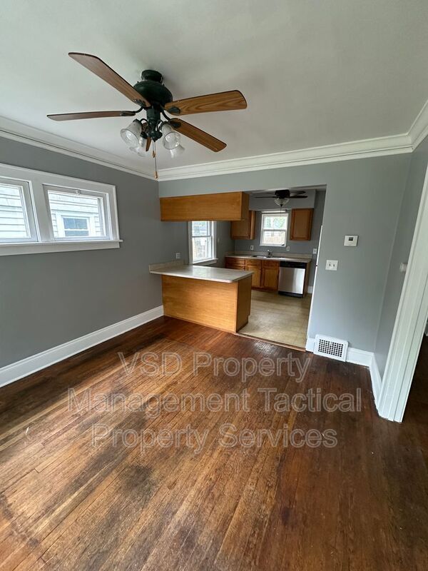 Building Photo - 1602 Wood Rd