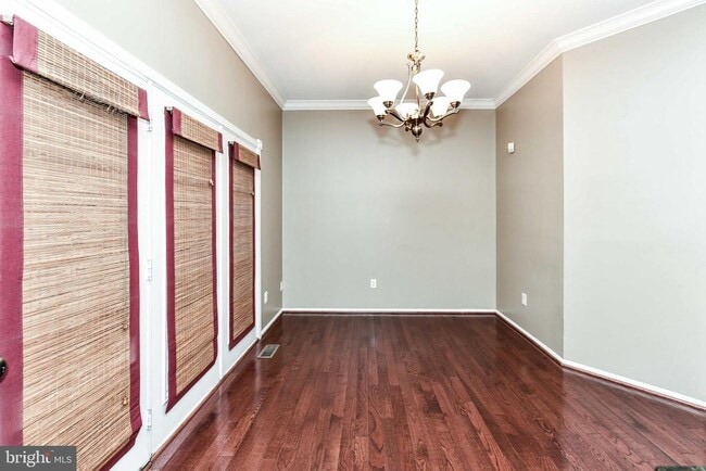 Building Photo - 4014 Rosemeade Dr