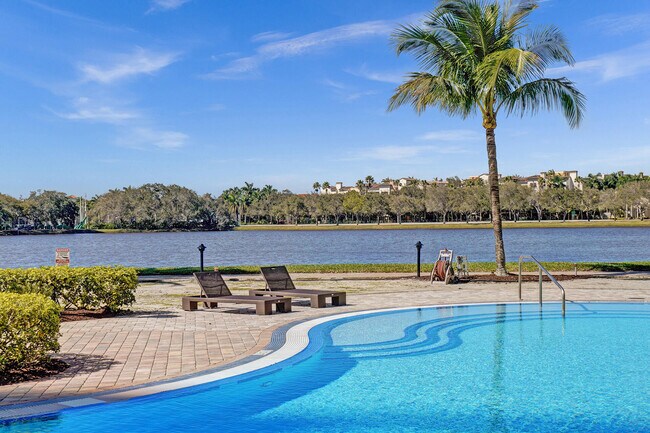 Building Photo - 2641 N Flamingo Rd