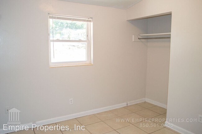 Building Photo - 3 br, 1 bath House - 1333 Hutchinson Avenue