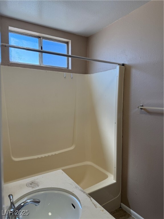 Building Photo - 3676 S Garden Dr