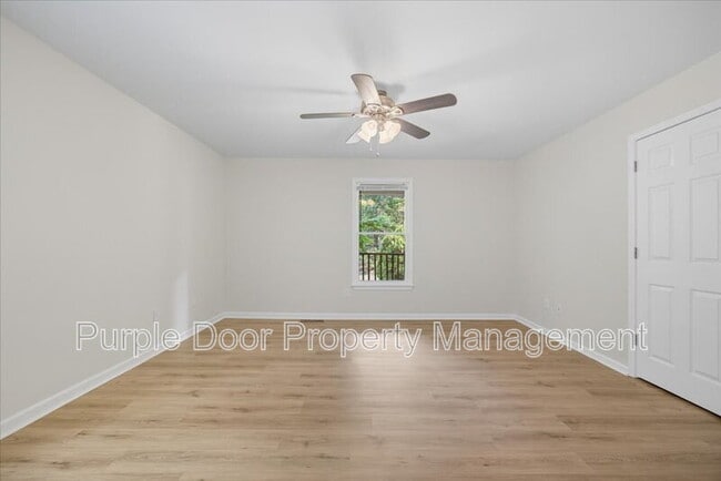 Building Photo - 4201 Autumn Lake Dr