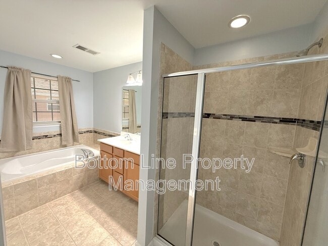 Building Photo - 7562 Red Mulberry Way
