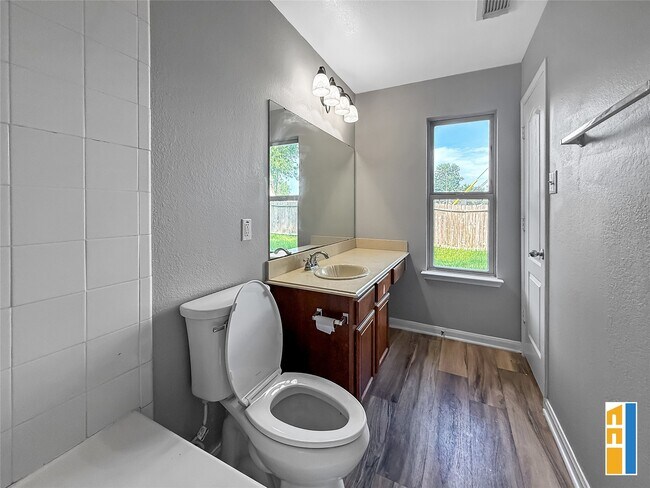 Building Photo - 29566 N Legends Bend Dr