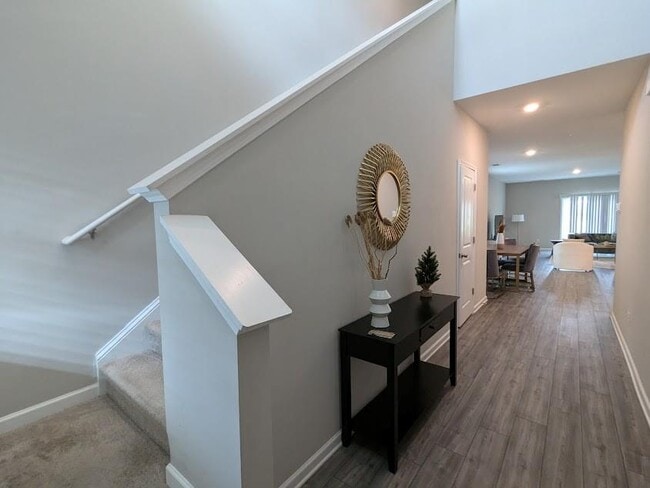 Building Photo - 94 Wynn Wy