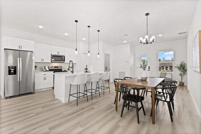 Building Photo - 15568 SW 46th Cir