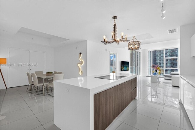 Building Photo - 851 NE 1st Ave