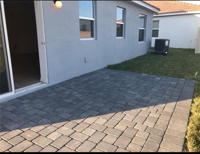 Building Photo - 1408 Oak Marsh St