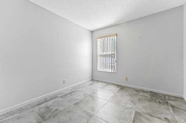 Building Photo - 14895 Builtmore Way