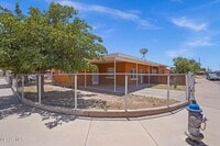 Building Photo - 323 Singh St