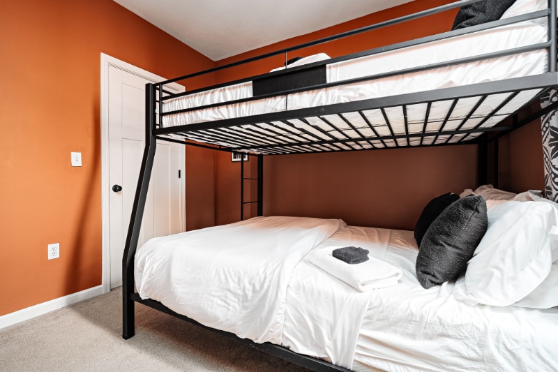 Building Photo - 1734 S Talbott St