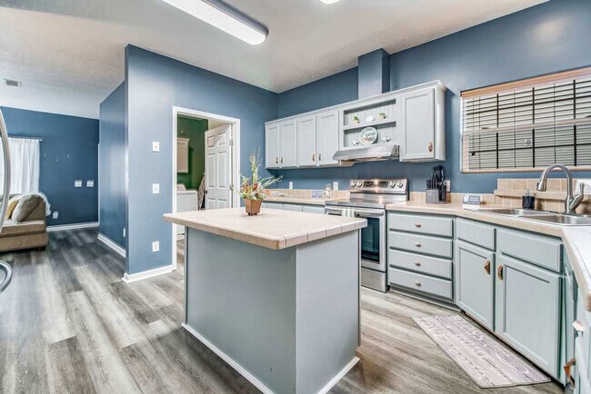 Building Photo - 5315 Cambria Dr