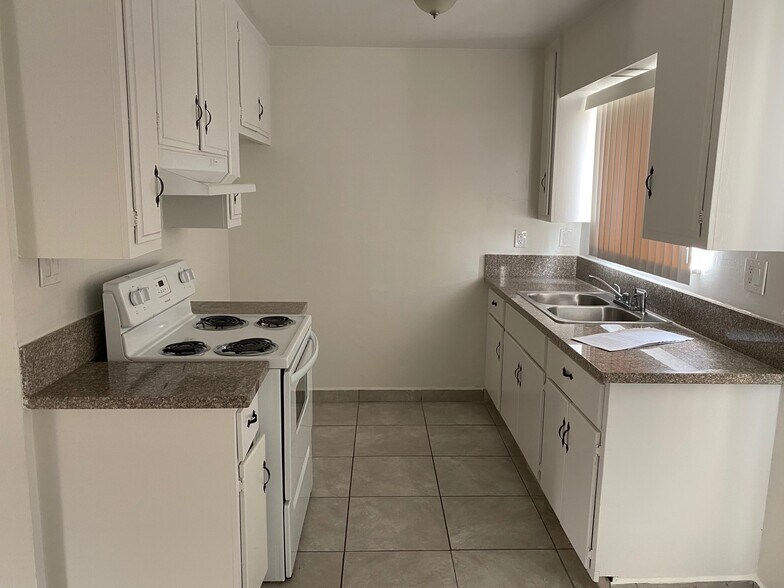 Building Photo - 8529 Willis Ave