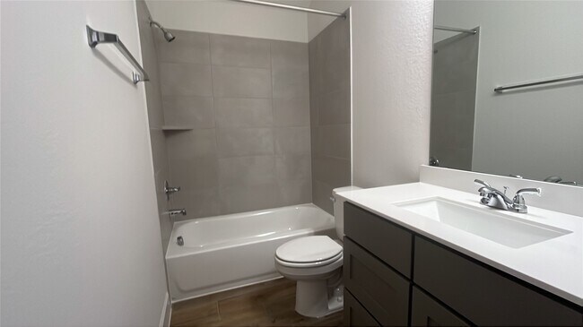 Building Photo - 27114 Cutleaf Daisy Ct