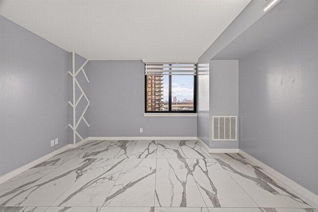 Building Photo - 3525 Sage Rd