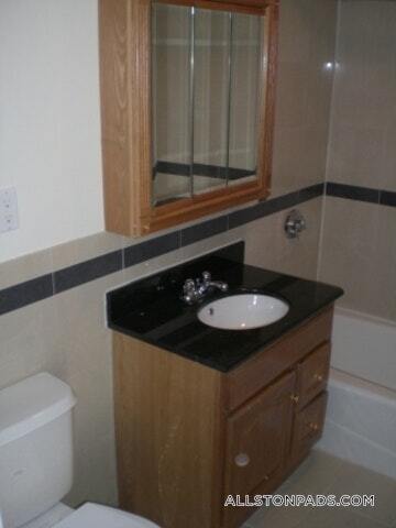 Building Photo - 4 President Terrace