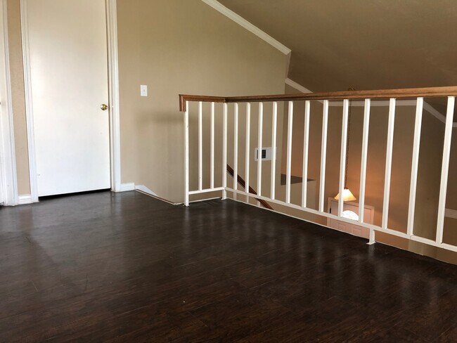 Building Photo - Charming 3 bed 2.5 baths in Rowlett!