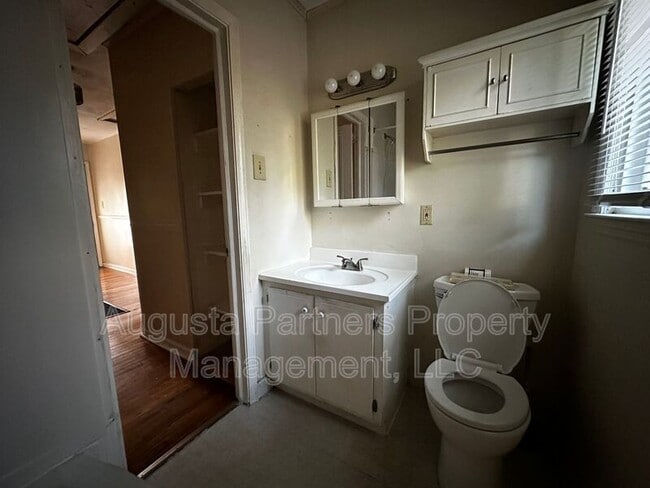 Building Photo - 3219 Alpine Rd