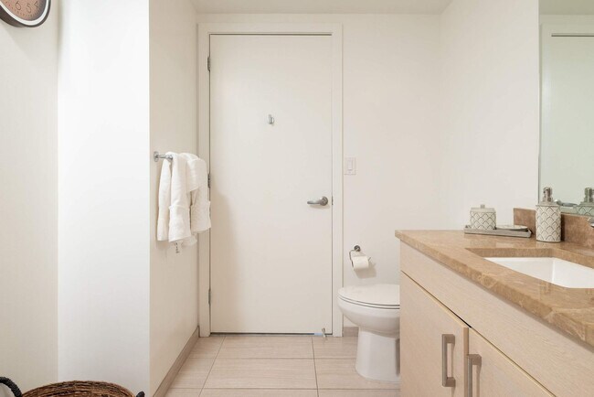 Building Photo - 99 Kneeland St