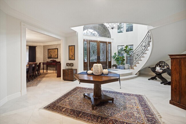 Building Photo - 15406 Old Stone Trail