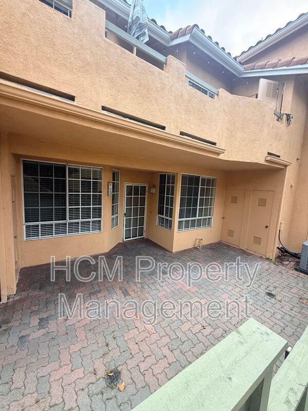 Building Photo - 113 Alberti Aisle